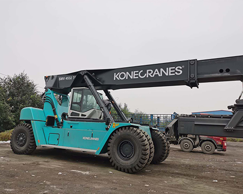 啟洋租賃總結(jié)，太原正面吊如何維護(hù)與保養(yǎng)？